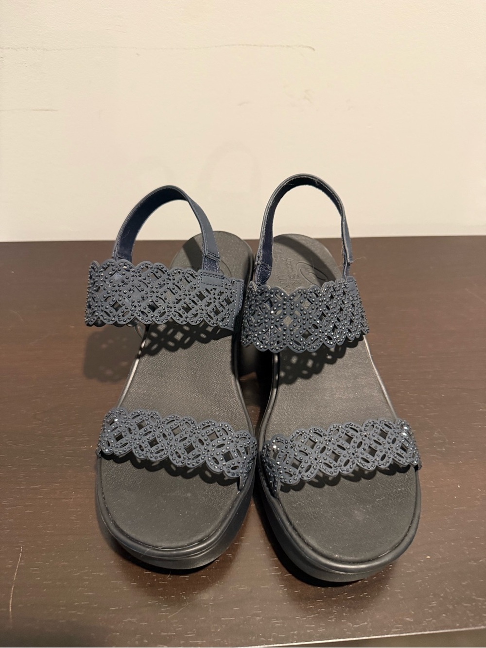 Skechers Scalloped Rhinestone
Wedges navy- Sassy Dayz